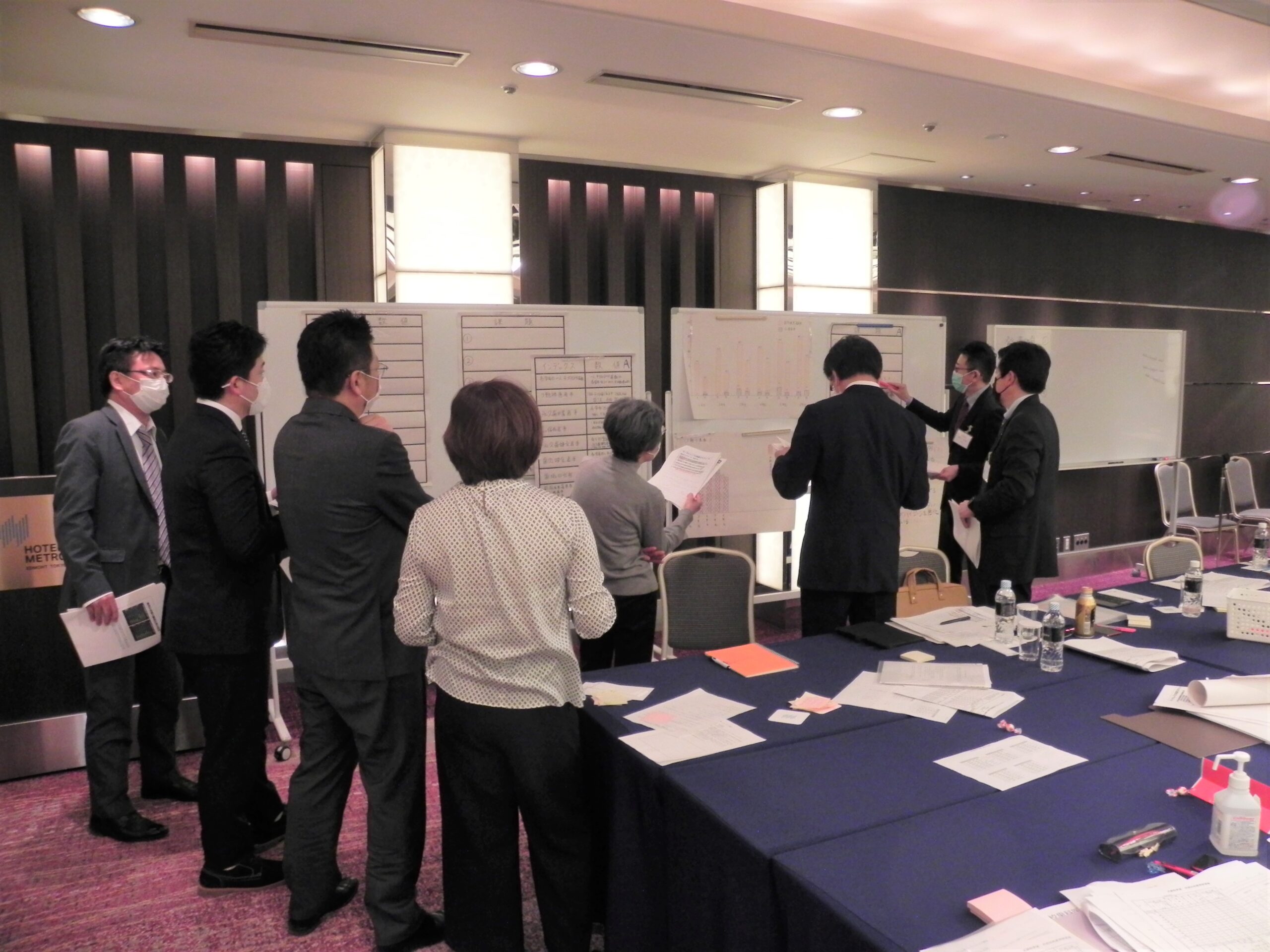 第二日目　１２月１９日（日）は、ワークショップを行った。