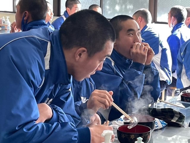 新田高等学校での事業の模様